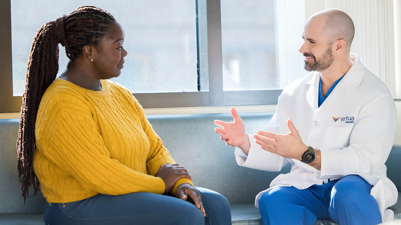 Virtua Robotic Surgeon speaks to a patient