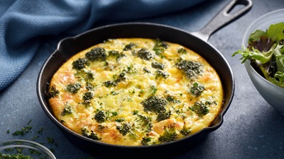Veggie frittata in a cast iron frying pan
